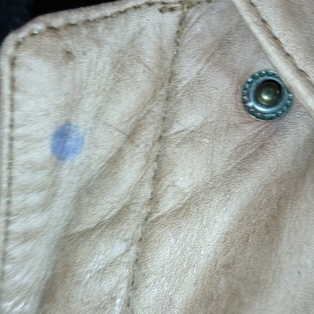 Vintage leather jacket. - Picture 7 of 11